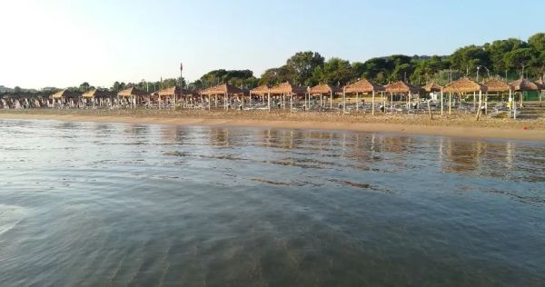 Ammiraglia Beach Club