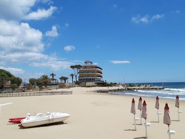 Sirenella Beach